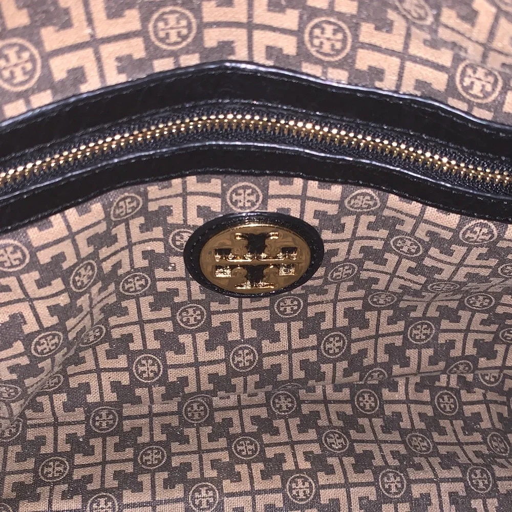 Tory Burch Black Pebbled Leather Satchel with Gold-Tone Logo Purse 👛 - Picture 7 of 17